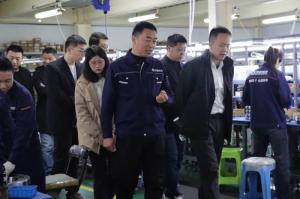 保利汇鑫、钢研极光、金航钛业领导莅临草莓视频黄色免费下载轴承考察交流
